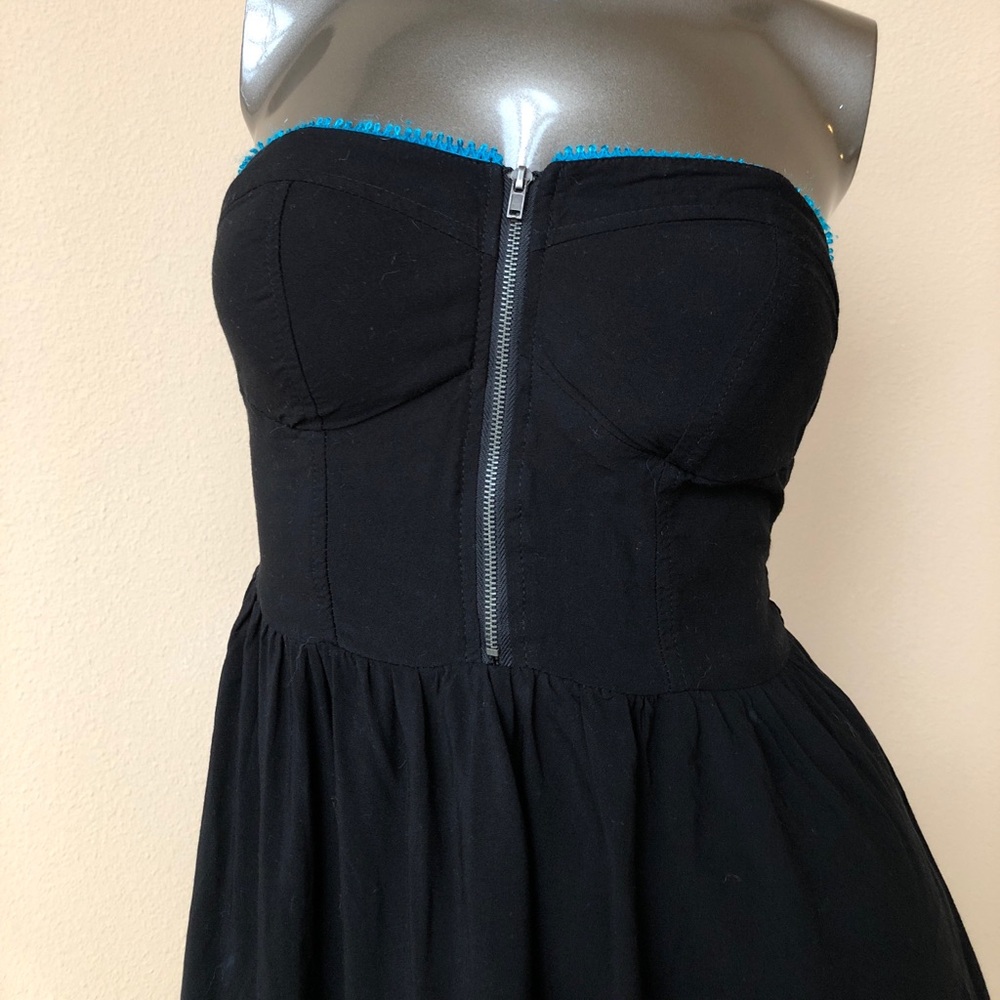 Short black and blue strapless dress! Small 💋 - Picture 2 of 4